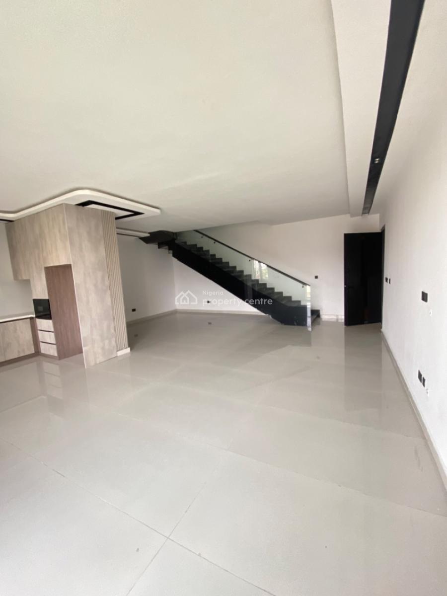 Luxury 2 Bedroom Exquisite Maisonette Apartment with Bq, Pool &elevator, Lekki Phase 1, Lekki, Lagos, Flat / Apartment for Sale