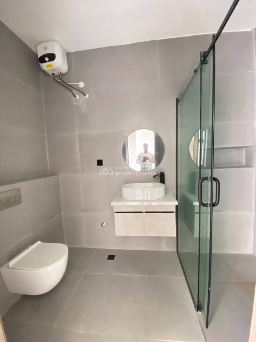 Luxury 2 Bedroom Exquisite Maisonette Apartment with Bq, Pool &elevator, Lekki Phase 1, Lekki, Lagos, Flat / Apartment for Sale