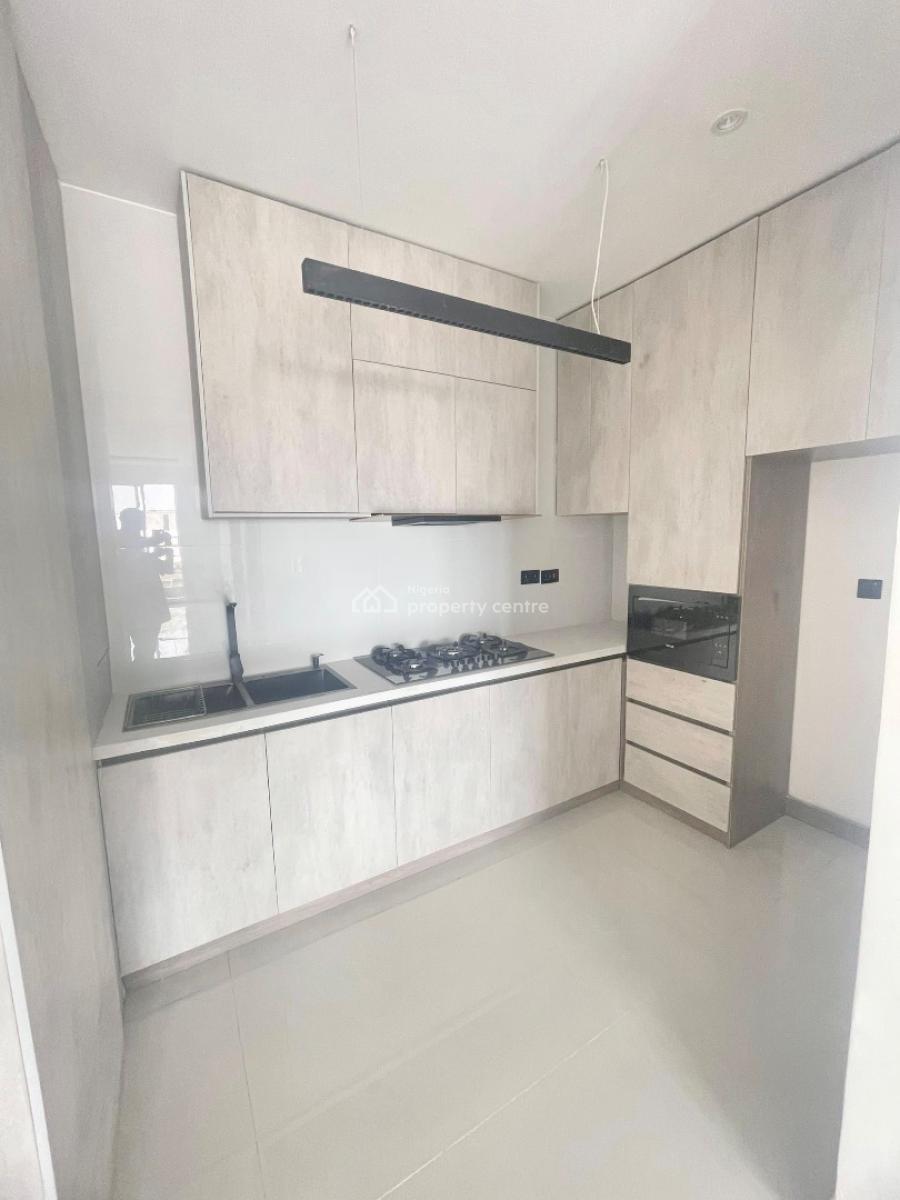 Brand New 2 Bedroom Spacious  Apartment with Bq, Pool, Elevator & Gym, Lekki Phase 1, Lekki Phase 1, Lekki, Lagos, Flat / Apartment for Sale