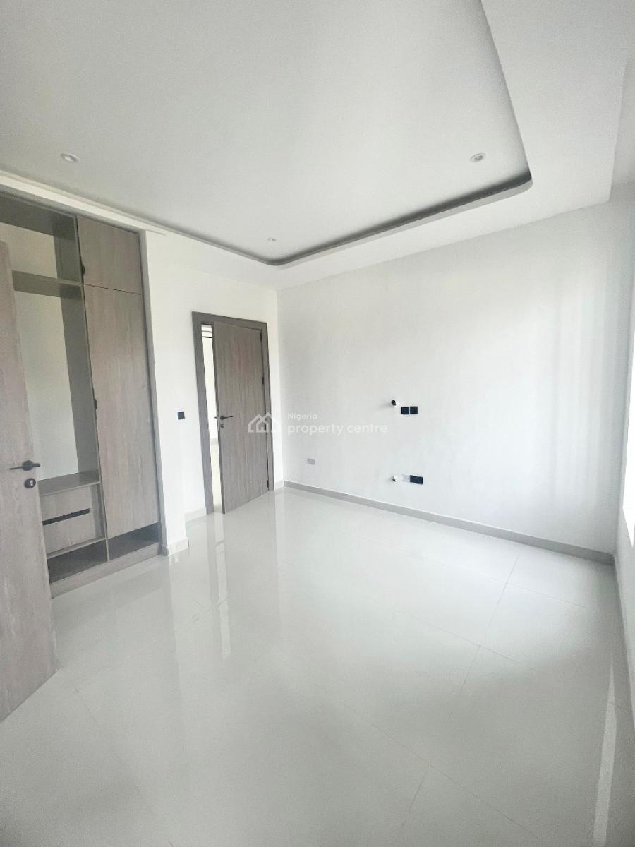 Brand New 2 Bedroom Spacious  Apartment with Bq, Pool, Elevator & Gym, Lekki Phase 1, Lekki Phase 1, Lekki, Lagos, Flat / Apartment for Sale