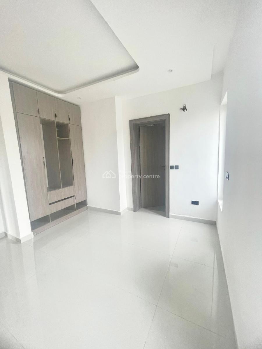 Brand New 2 Bedroom Spacious  Apartment with Bq, Pool, Elevator & Gym, Lekki Phase 1, Lekki Phase 1, Lekki, Lagos, Flat / Apartment for Sale