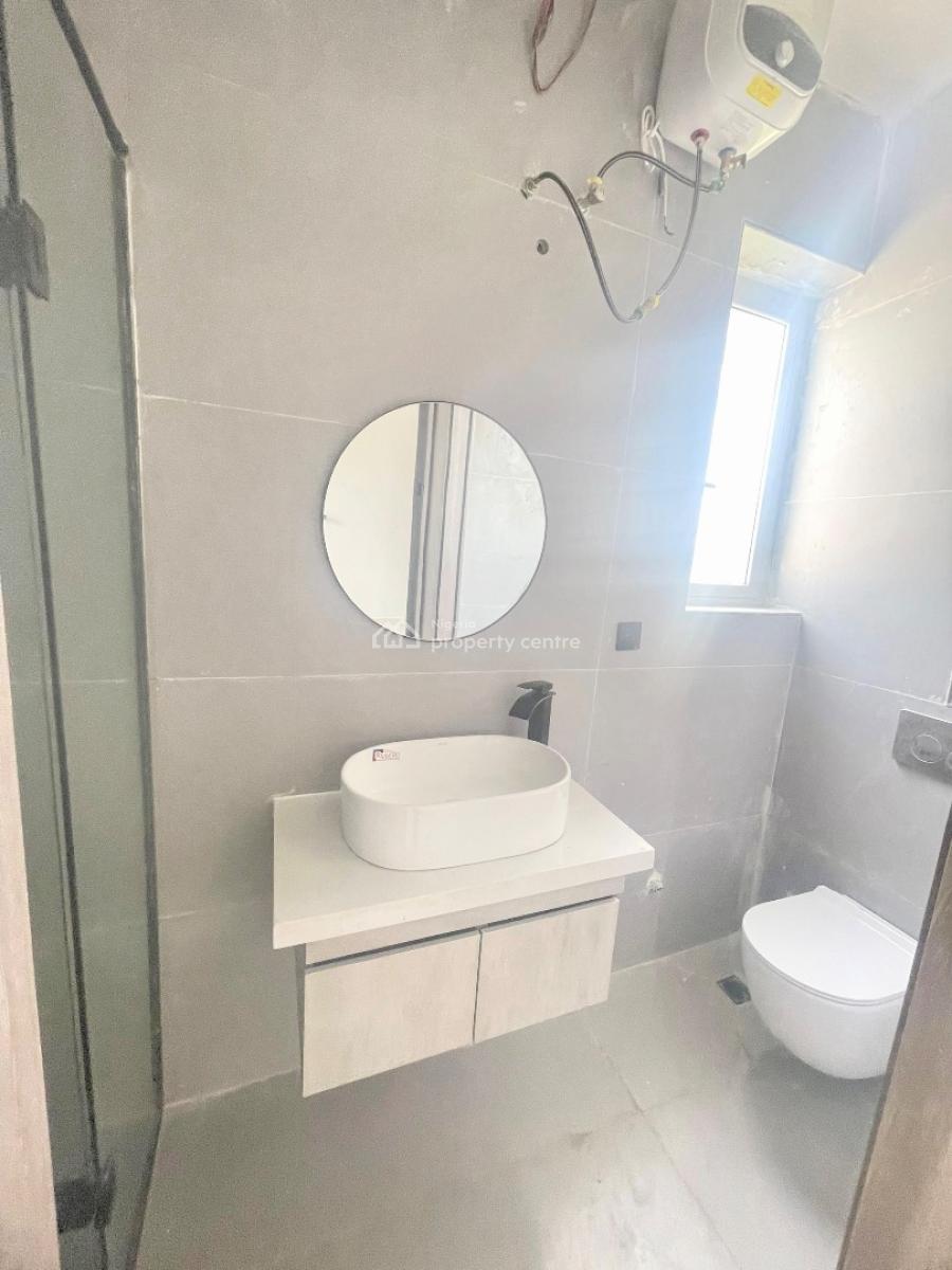 Brand New 2 Bedroom Spacious  Apartment with Bq, Pool, Elevator & Gym, Lekki Phase 1, Lekki Phase 1, Lekki, Lagos, Flat / Apartment for Sale