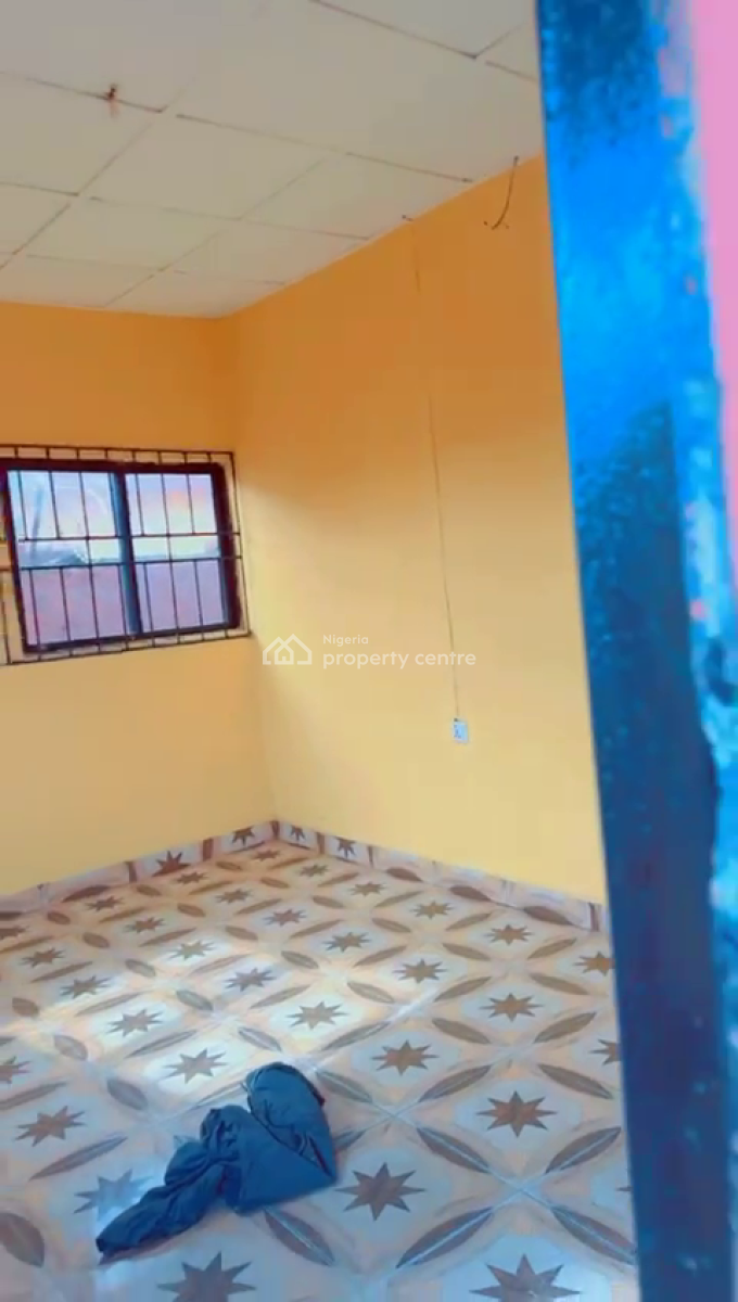 2 Bedroom Flat, Isolo, Lagos, Flat / Apartment for Sale