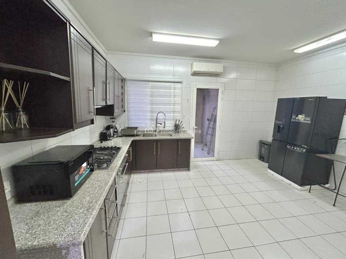 Waterfront Furnished 3 Bedroom Flat, Banana Island Road, Ikoyi, Lagos, Flat / Apartment for Rent