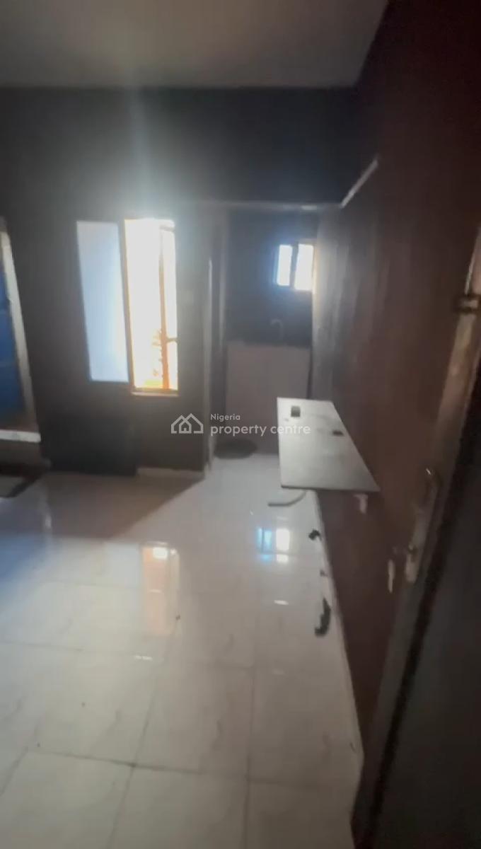 Neatly Used Self Contained, Off Morocco Road, Shomolu, Lagos, Self Contain (single Rooms) for Rent
