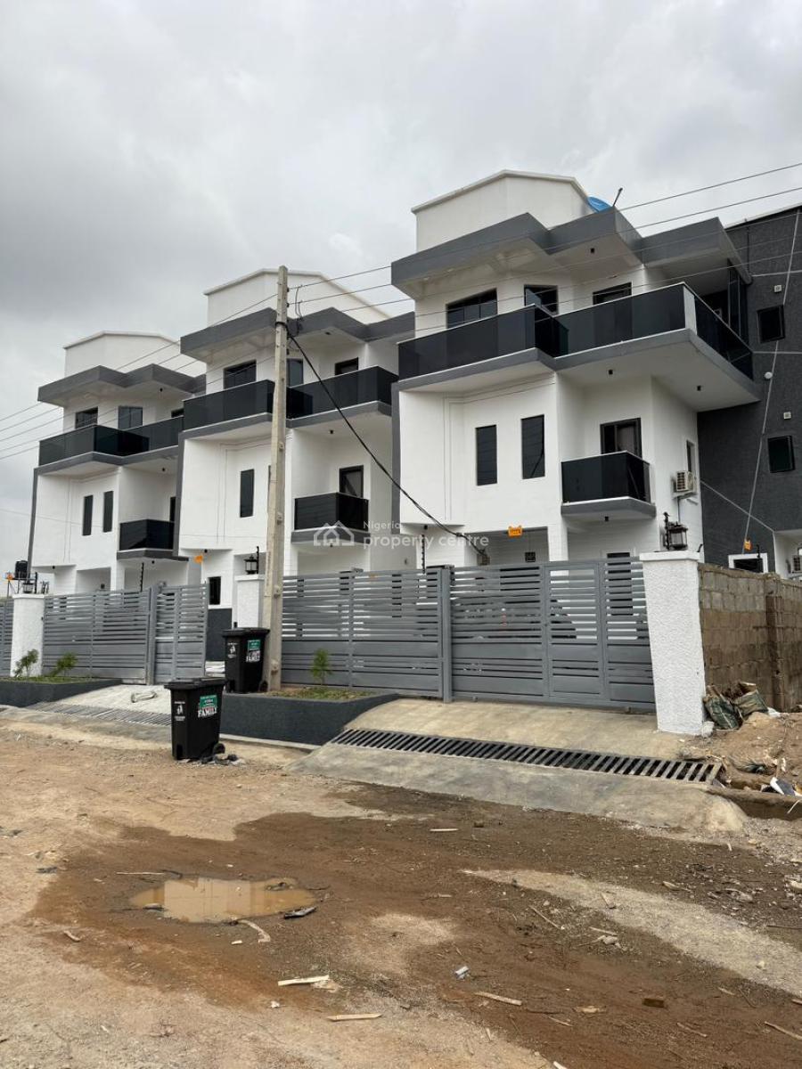 5 Bedrooms Penthouse Terraces with Good Facilities, Carlton Gate Estate, Beside Kolapo Ishola Gra, Ibadan, Oyo, House for Sale