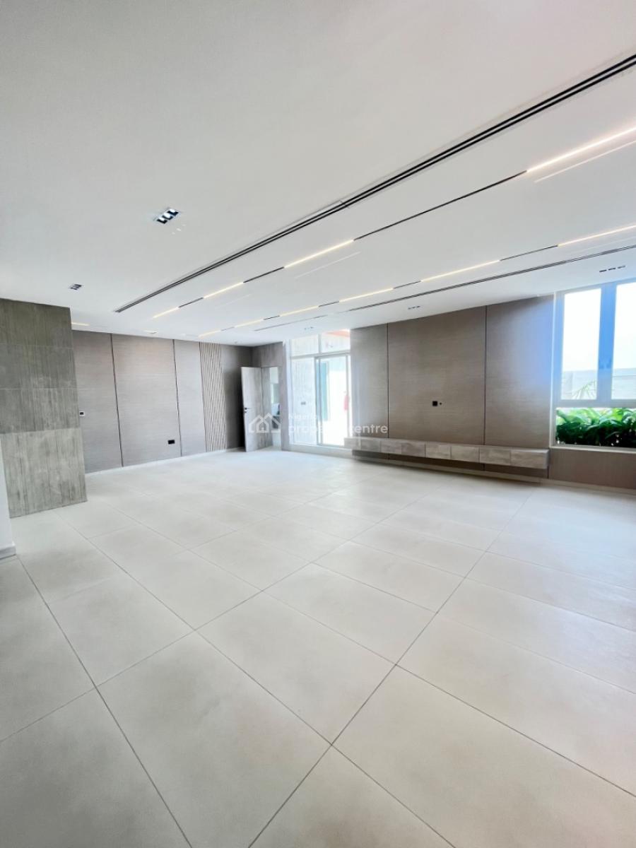 Luxurious 2 Bedroom Spacious Penthouse with Bq, Pool, Elevator & Gym, Lekki Phase 1, Lekki, Lagos, Flat / Apartment for Sale