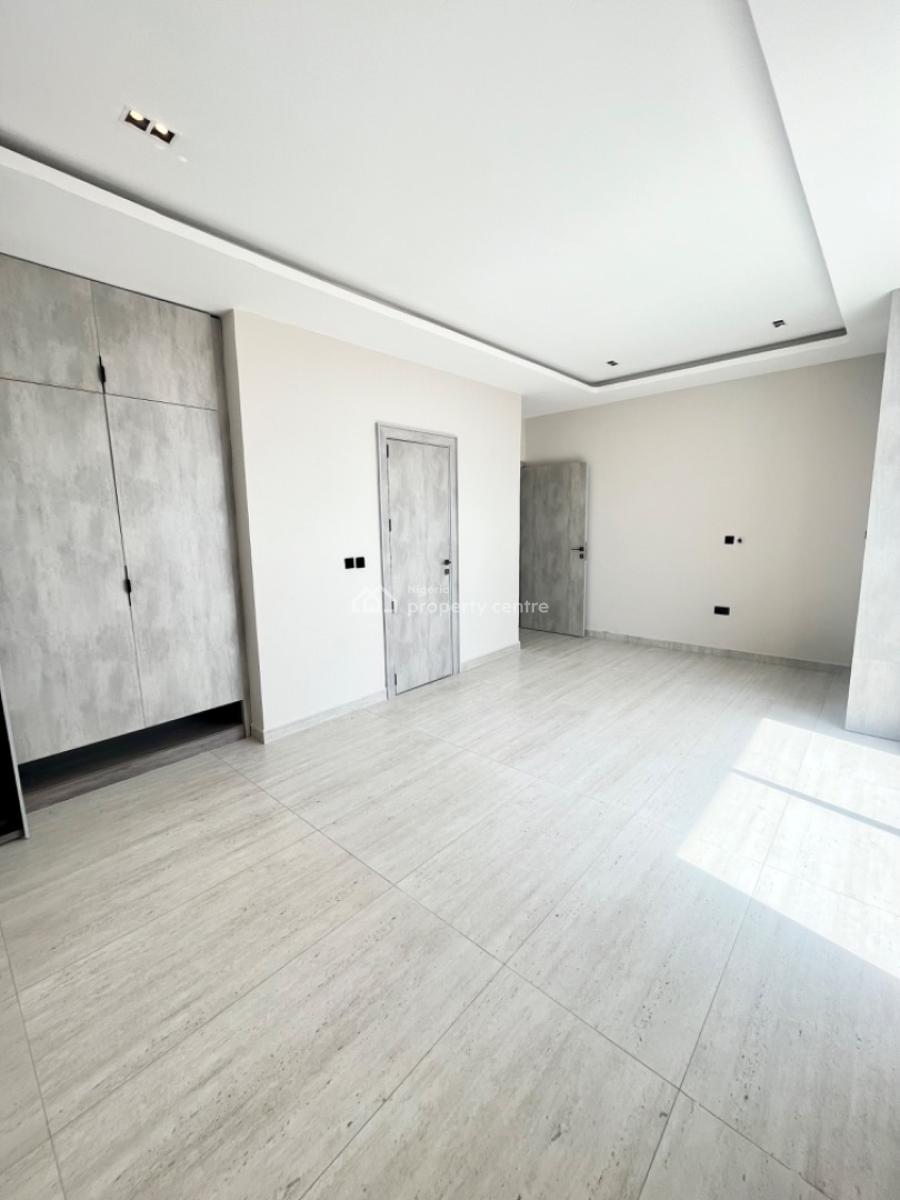 Luxurious 2 Bedroom Spacious Penthouse with Bq, Pool, Elevator & Gym, Lekki Phase 1, Lekki, Lagos, Flat / Apartment for Sale