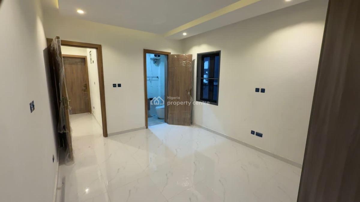 Beautiful 2-bedroom Apartment with Gym, Ilasan, Lekki, Lagos, Flat / Apartment for Rent