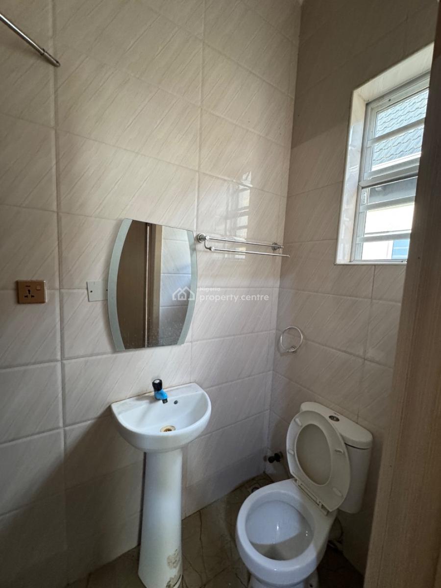Self Contain, Chevy View Estate, Lekki Expressway, Lekki, Lagos, Self Contain (single Rooms) for Rent