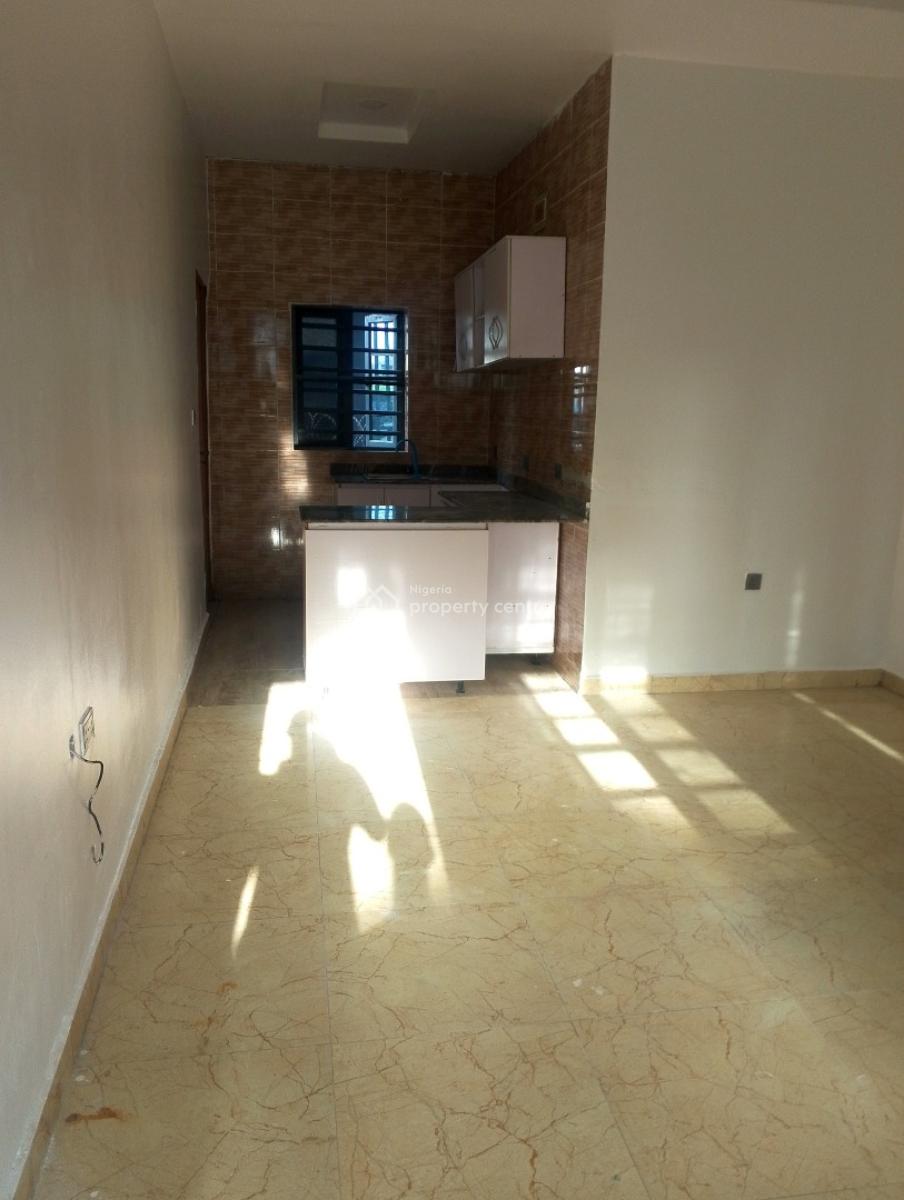 a Very Clean 2 Bedroom Apartment Available, Sangotedo, Ajah, Lagos, Flat / Apartment for Rent