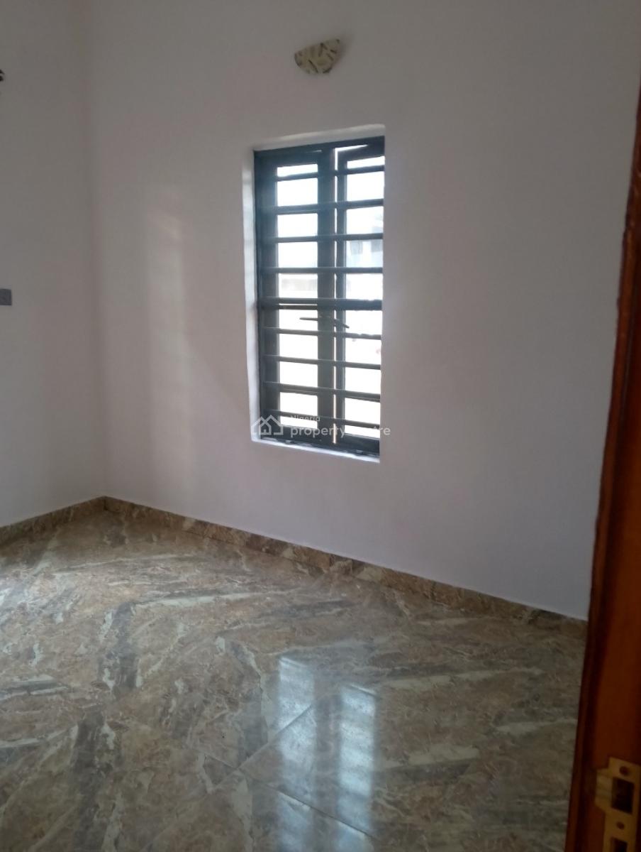 a Very Clean 2 Bedroom Apartment Available, Sangotedo, Ajah, Lagos, Flat / Apartment for Rent