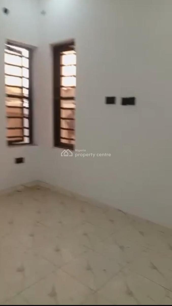 Lovely 2 Bedroom Flat, Peace Estate, Soluyi, Gbagada, Lagos, Flat / Apartment for Rent