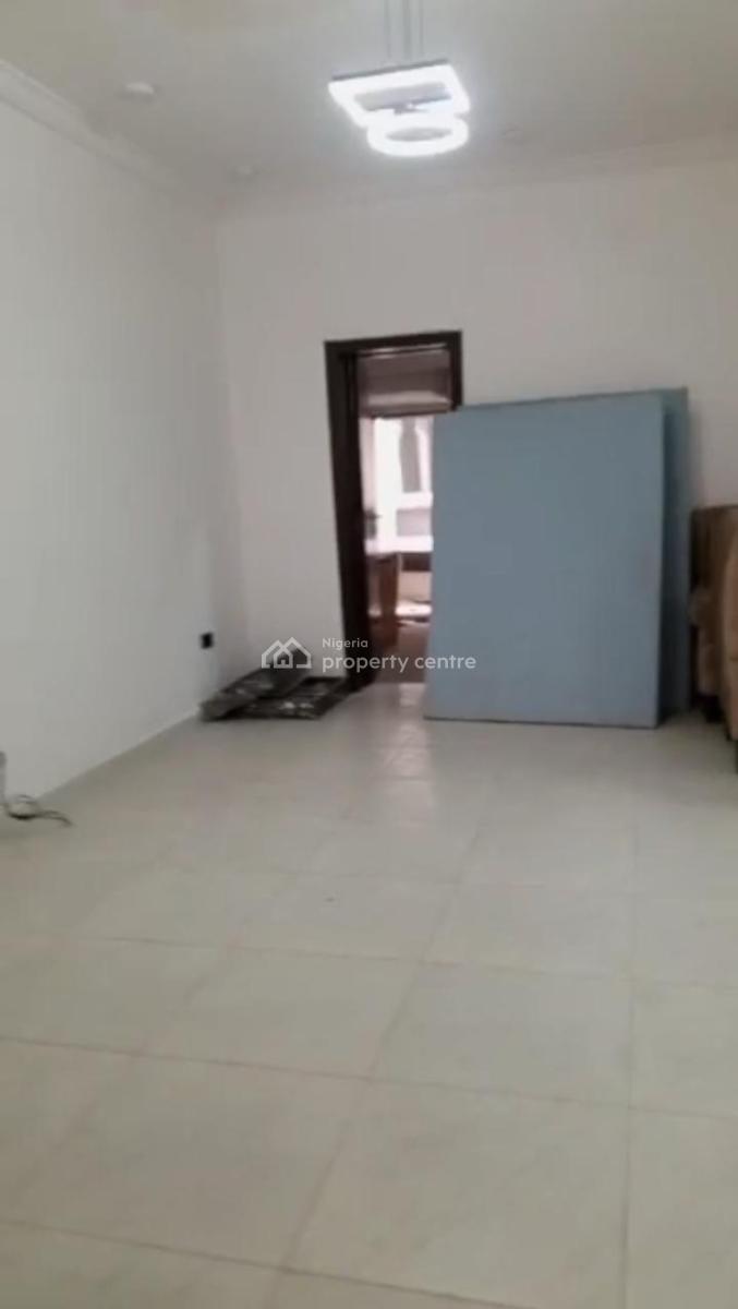 Lovely 2 Bedroom Flat, Peace Estate, Soluyi, Gbagada, Lagos, Flat / Apartment for Rent