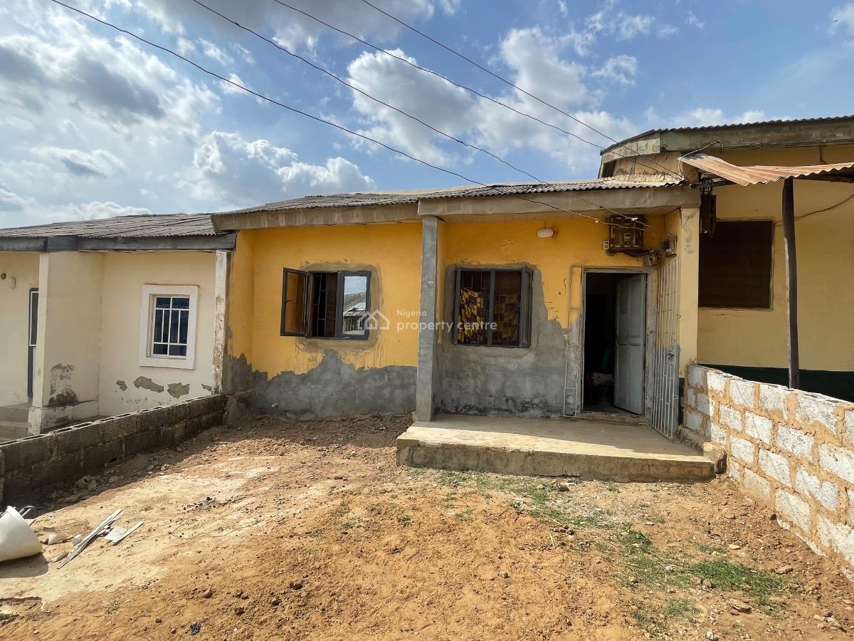 2 Bedroom Flat, Nia Senior Quarters, Lugbe District, Abuja, Flat / Apartment for Rent