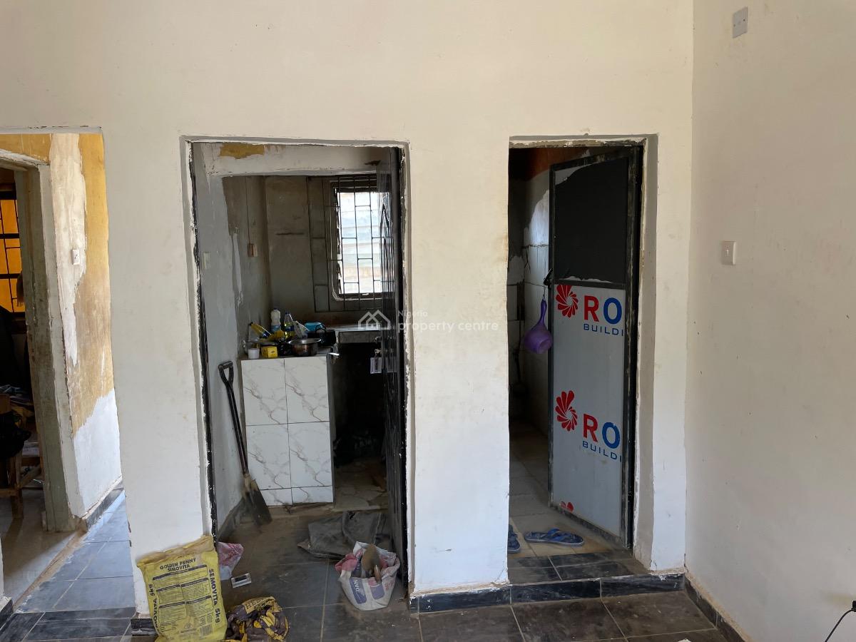 2 Bedroom Flat, Nia Senior Quarters, Lugbe District, Abuja, Flat / Apartment for Rent