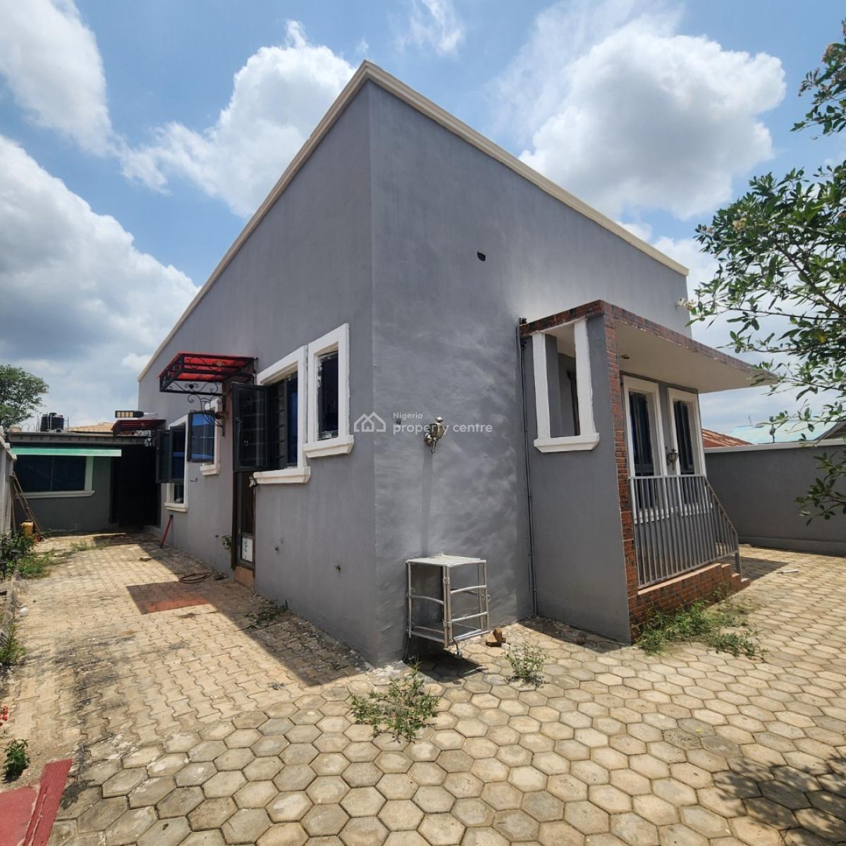 a 2 Bedroom Flat, with Room/parlor and Room Self-contained, Alegongo, Akobo, Ibadan, Oyo, Block of Flats for Sale