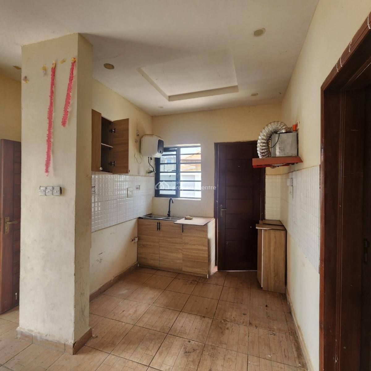 a 2 Bedroom Flat, with Room/parlor and Room Self-contained, Alegongo, Akobo, Ibadan, Oyo, Block of Flats for Sale