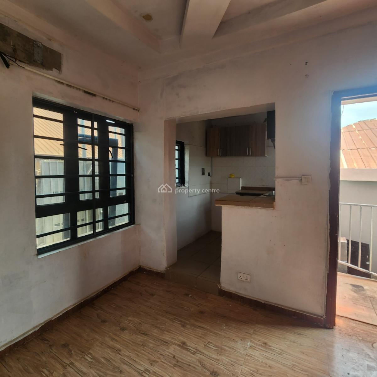 a 2 Bedroom Flat, with Room/parlor and Room Self-contained, Alegongo, Akobo, Ibadan, Oyo, Block of Flats for Sale