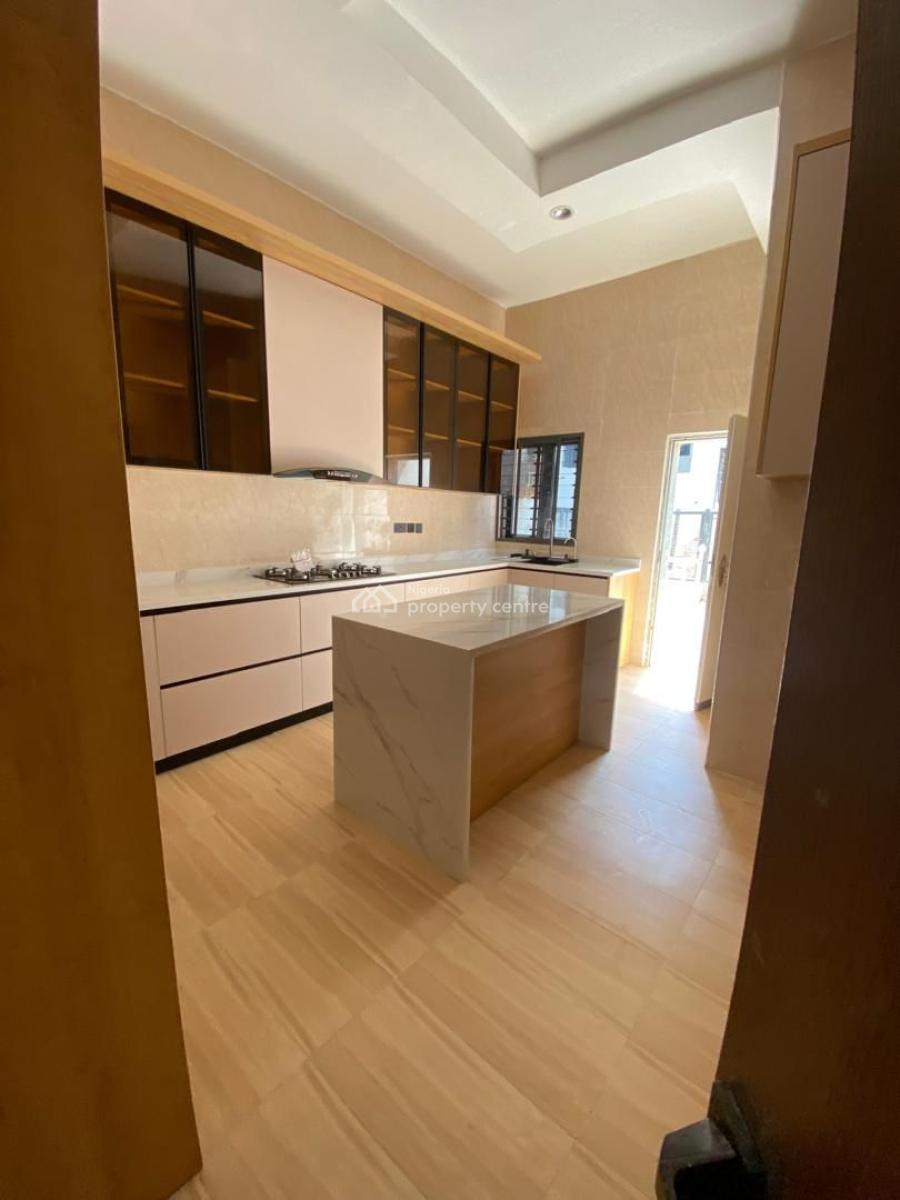 Serviced 4 Bedroom Terrace Duplex with 2 Living Rooms a 1 Room Bq, Guzape District, Abuja, Terraced Duplex for Rent