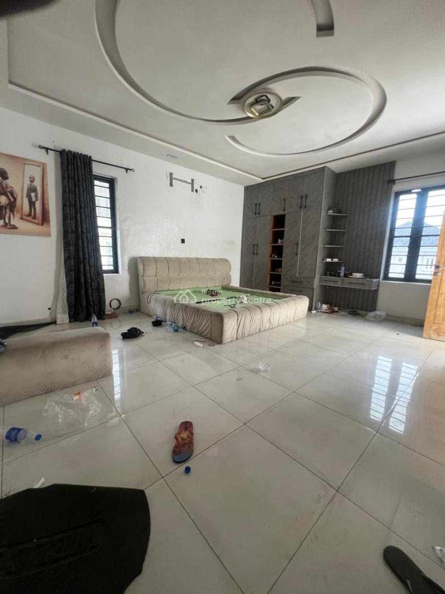 Very Big Master Bedroom Space with Shared  Kitchen, Canal West, Osapa, Lekki, Lagos, Flat / Apartment for Rent