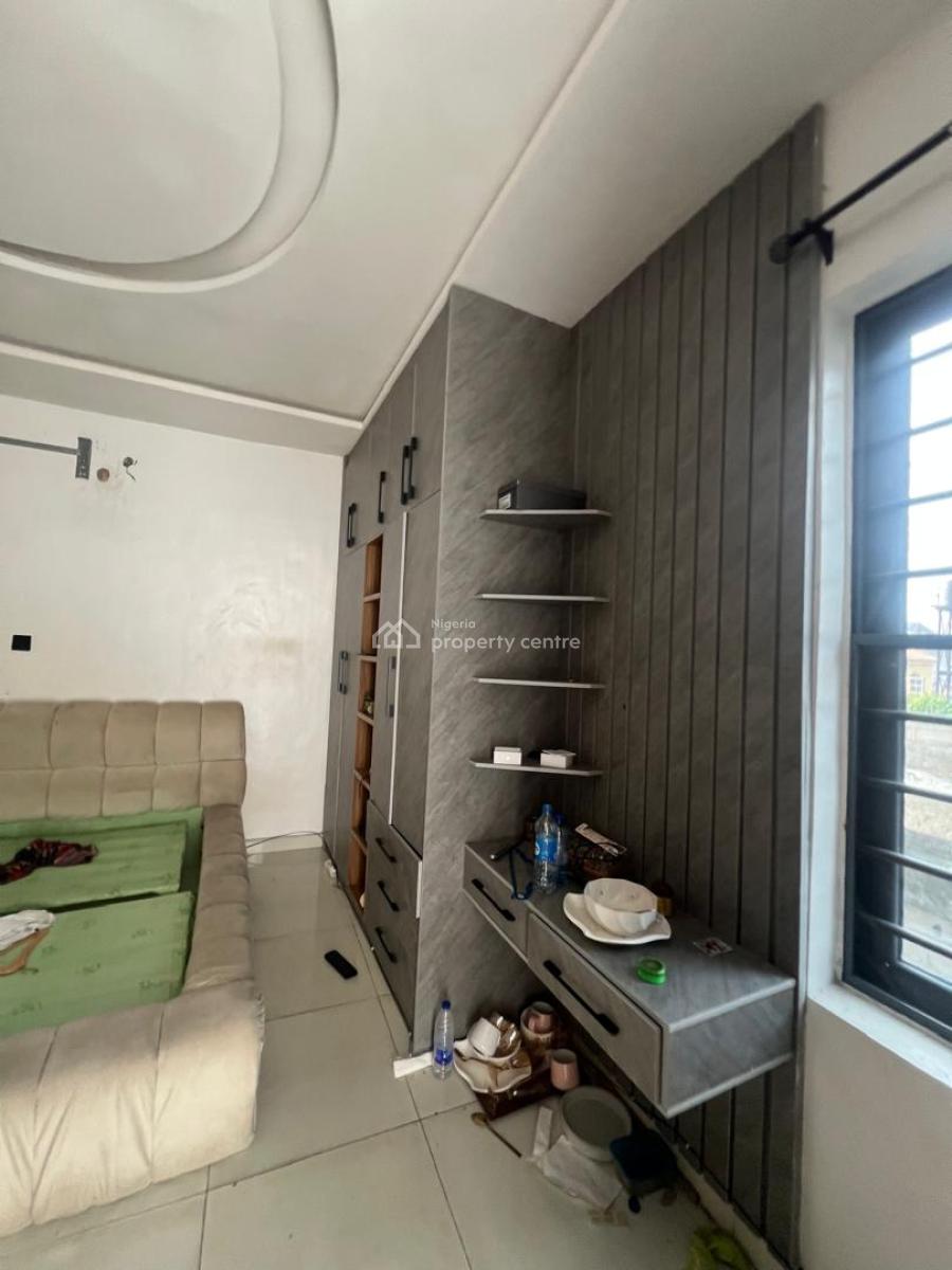 Very Big Master Bedroom Space with Shared  Kitchen, Canal West, Osapa, Lekki, Lagos, Flat / Apartment for Rent