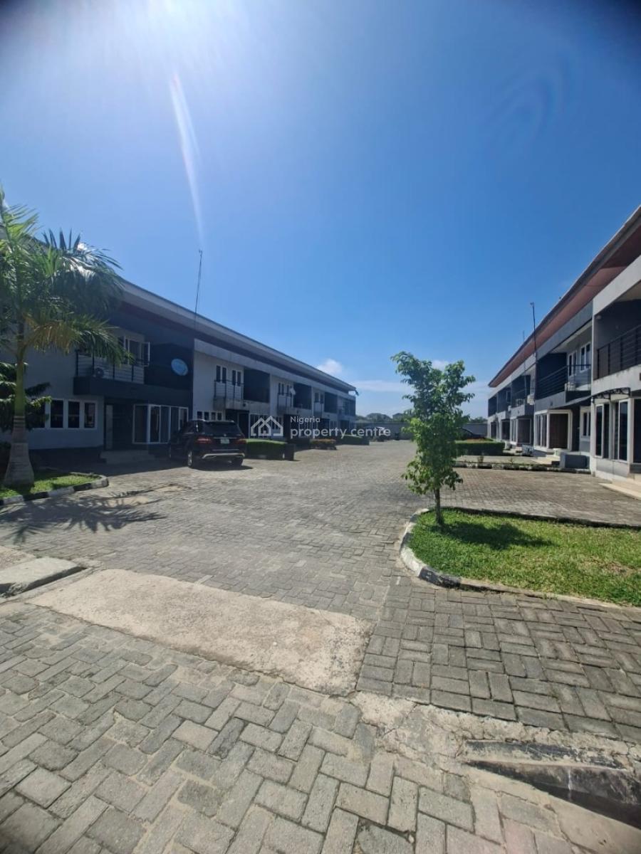 Recently Vacated 4 Bedroom Semi Detached+ Bq in a Call in Estate, Sunshine Estate Behind Blenco, Sangotedo, Ajah, Lagos, Semi-detached Duplex for Rent