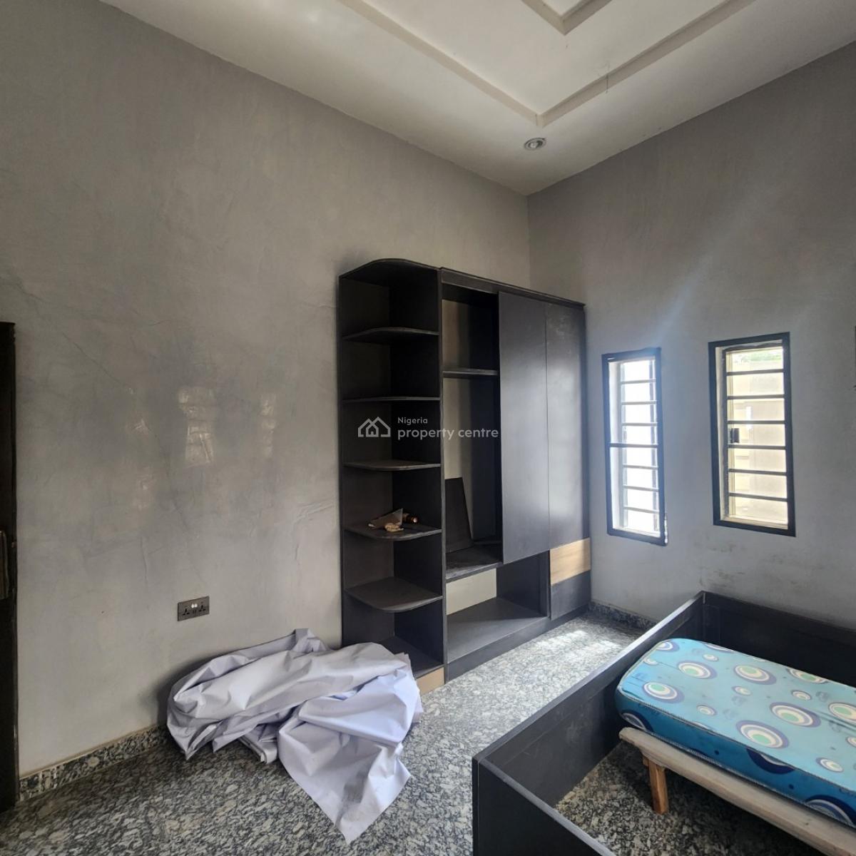 Standard Furnished 2 Bedroom Flat, Koji, Old Bodija, Ibadan, Old Bodija, Ibadan, Oyo, Flat / Apartment for Sale