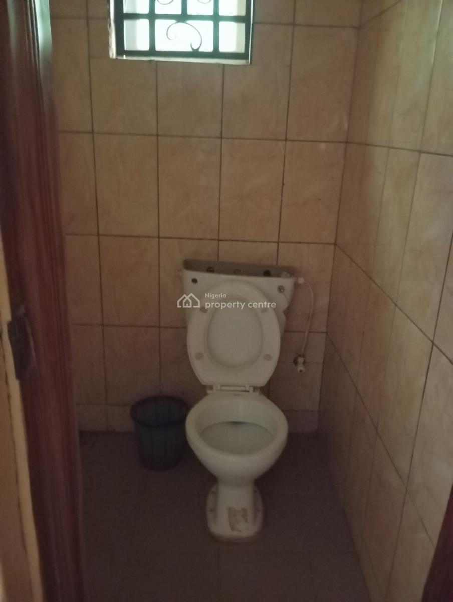 Neat 2 Bedroom Flat, 2 Alhaja Ilorin Street, Ikorodu, Lagos, Flat / Apartment for Rent