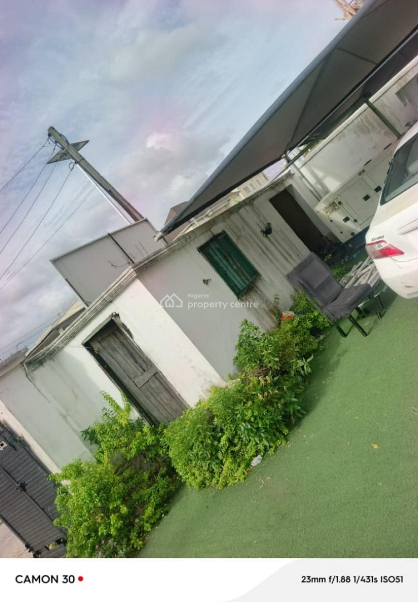 Beautiful 6 Bedroom Fully Detached Duplex with 2 Bqs, Lekki Phase1, Lekki, Lagos, Office Space for Rent