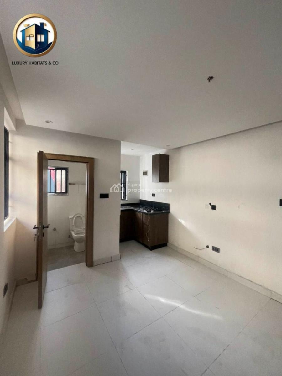 Self-contained Available, Ikota, Lekki, Lagos, Self Contain (single Rooms) for Rent