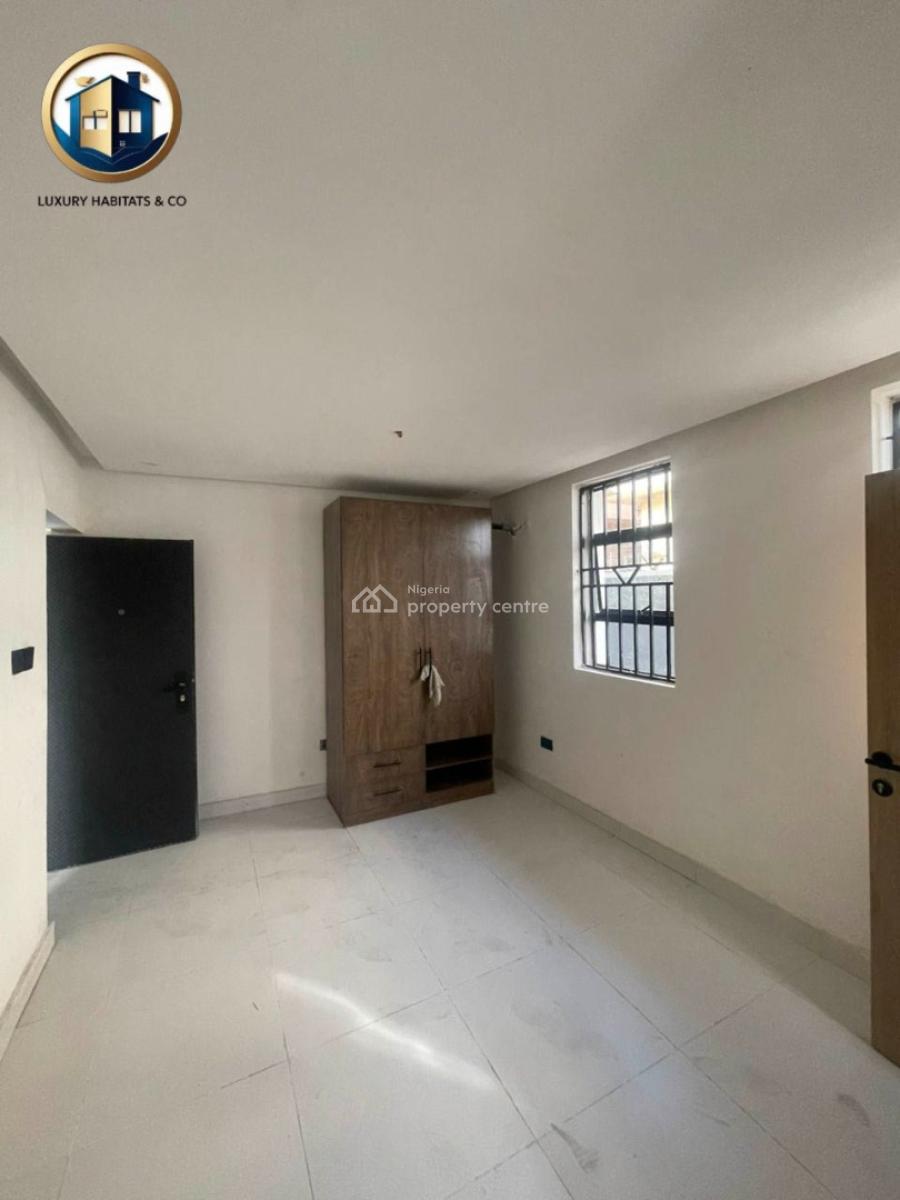 Self-contained Available, Ikota, Lekki, Lagos, Self Contain (single Rooms) for Rent