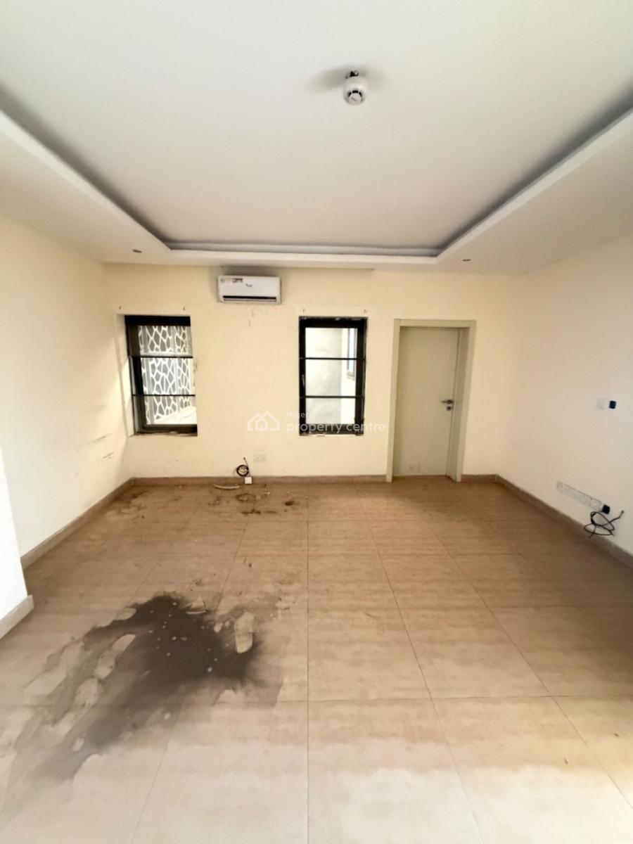 Spacious Serviced 1bedroom Penthouse House, Ologolo Spg Road, Lekki, Lagos, Mini Flat (room and Parlour) for Rent