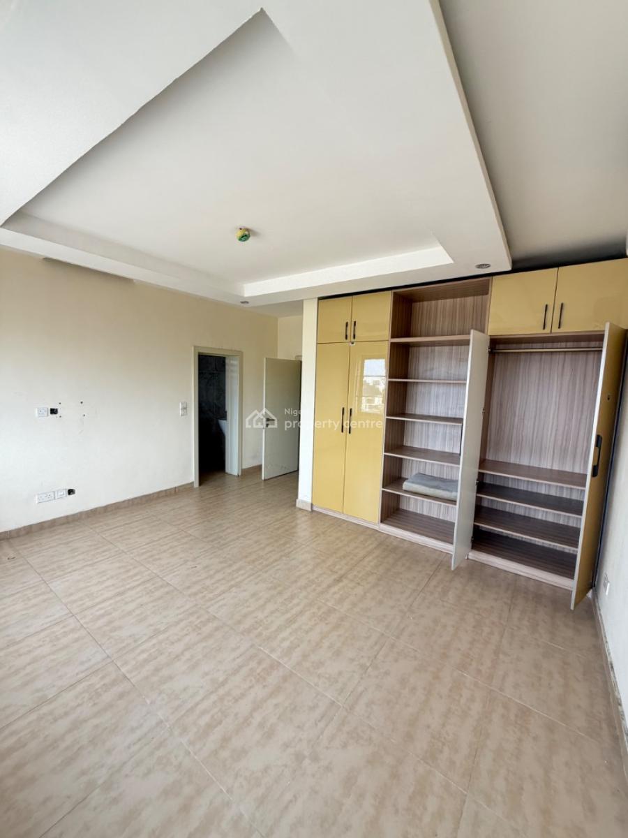 Spacious Serviced 1bedroom Penthouse House, Ologolo Spg Road, Lekki, Lagos, Mini Flat (room and Parlour) for Rent