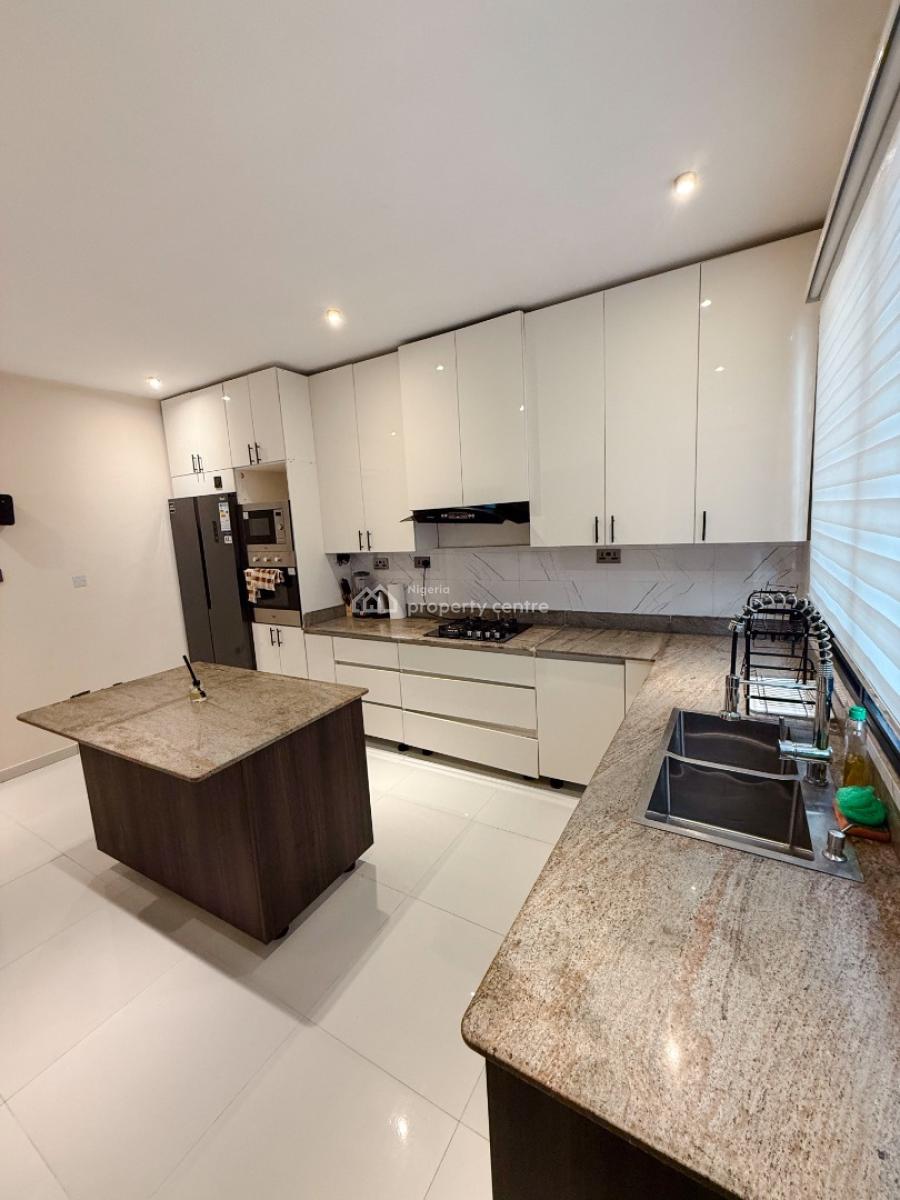 Luxury High Rise 2 Bedroom with a Cinema and Pool Table, Richmond Pearl Estate, Lekki Phase 1, Lekki, Lagos, Flat / Apartment Short Let