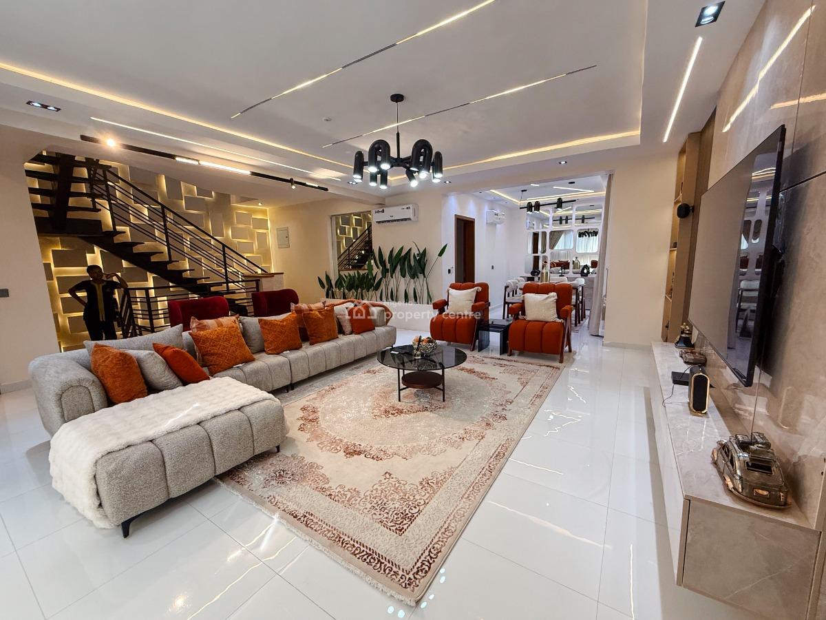 Luxury High Rise 2 Bedroom with a Cinema and Pool Table, Richmond Pearl Estate, Lekki Phase 1, Lekki, Lagos, Flat / Apartment Short Let