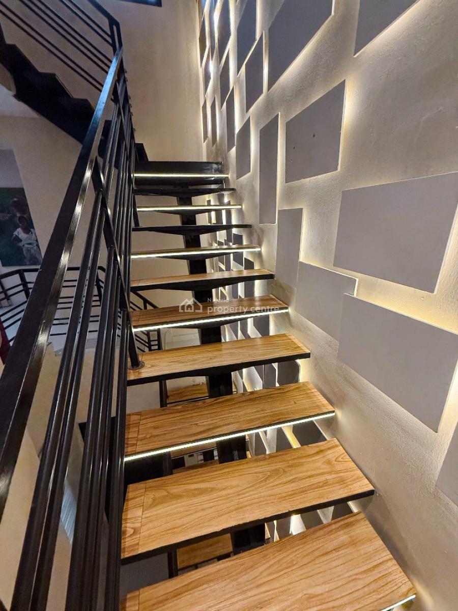 Luxury High Rise 2 Bedroom with a Cinema and Pool Table, Richmond Pearl Estate, Lekki Phase 1, Lekki, Lagos, Flat / Apartment Short Let