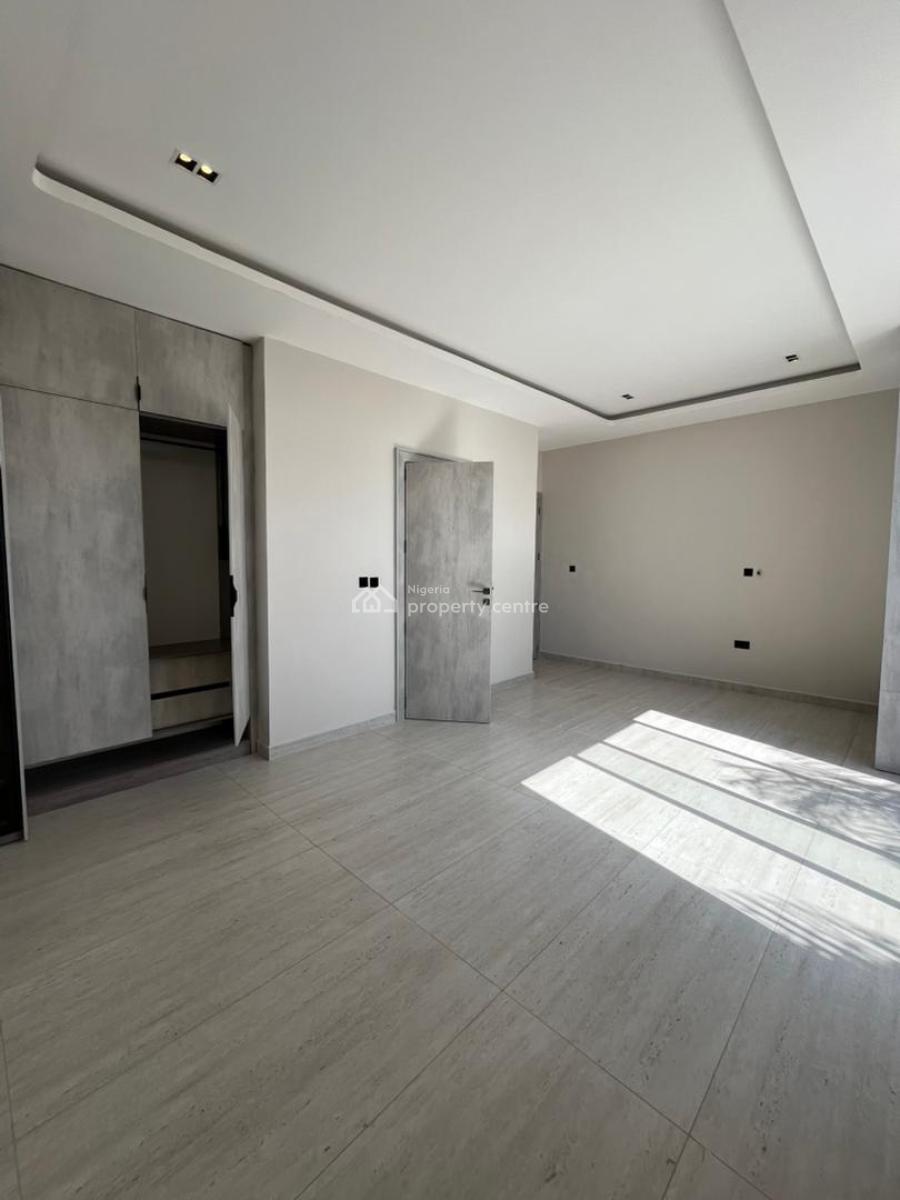 2 Bedrooms Penthouse with Swimming Pool, Lekki Phase 1, Lekki, Lagos, House for Sale