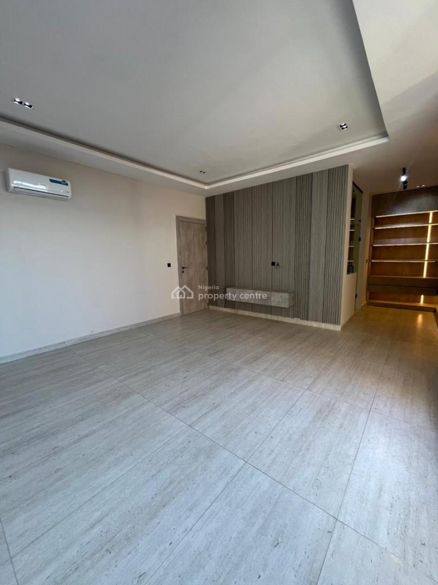 2 Bedrooms Penthouse with Swimming Pool, Lekki Phase 1, Lekki, Lagos, House for Sale