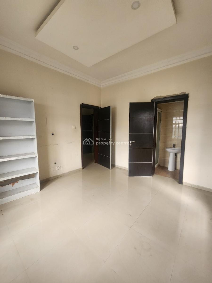 Serviced 3 Bedroom Flat with Bq and Swimming Pool, Whitesands School Lekki, Lekki, Lagos, Flat / Apartment for Rent