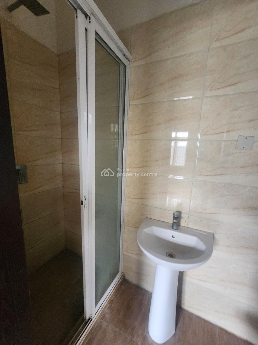 Serviced 3 Bedroom Flat with Bq and Swimming Pool, Whitesands School Lekki, Lekki, Lagos, Flat / Apartment for Rent