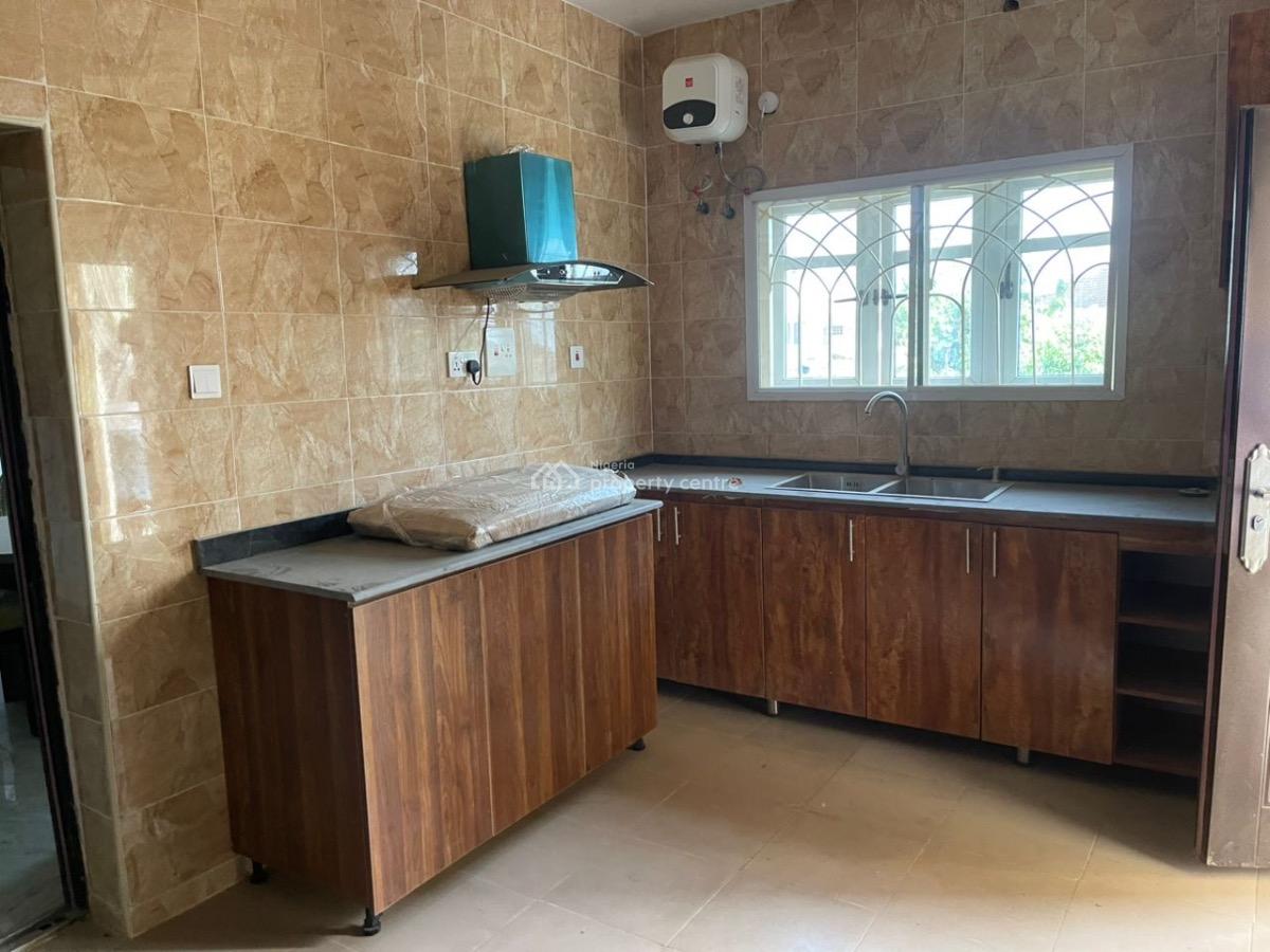 Spacious 3 Bedroom Block of Flat with Bq, Wuye, Abuja, Flat / Apartment for Rent