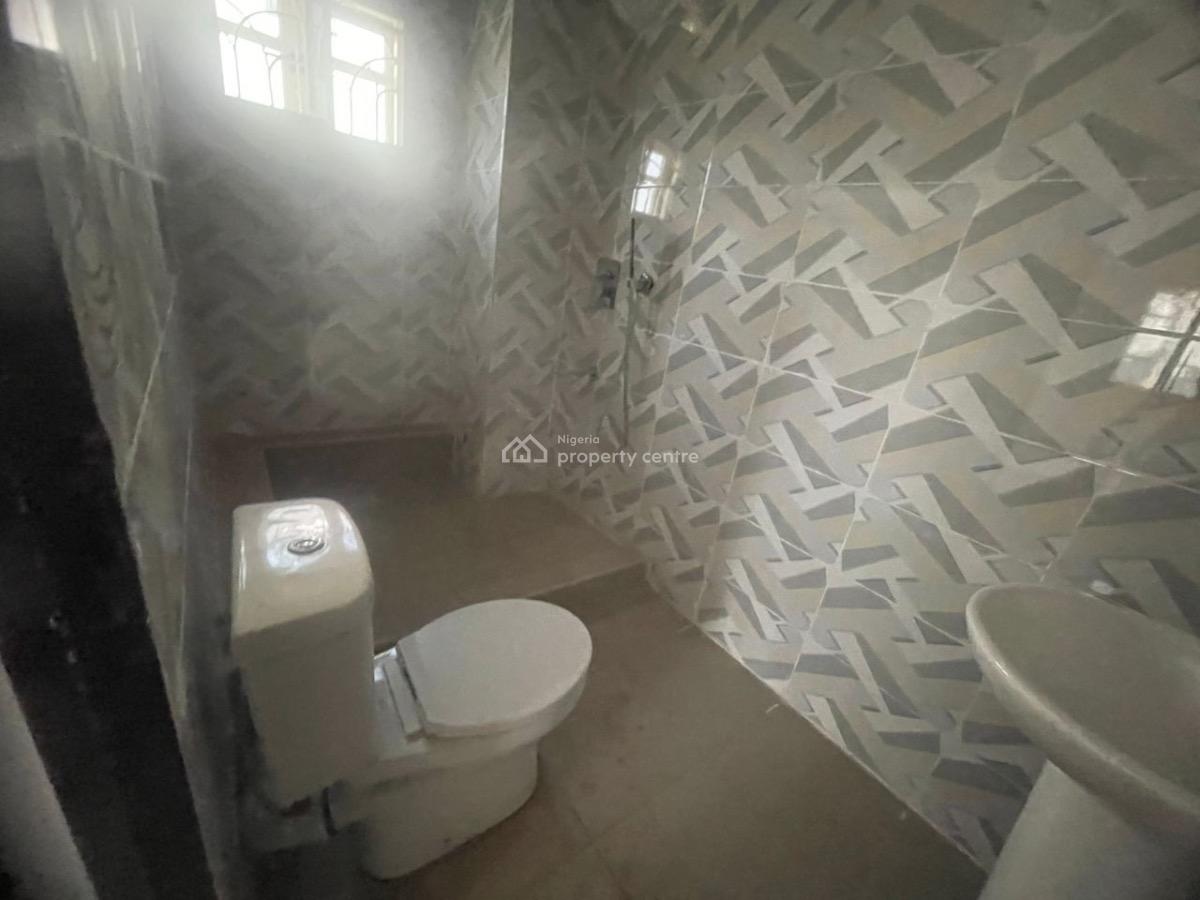 Spacious 3 Bedroom Block of Flat with Bq, Wuye, Abuja, Flat / Apartment for Rent