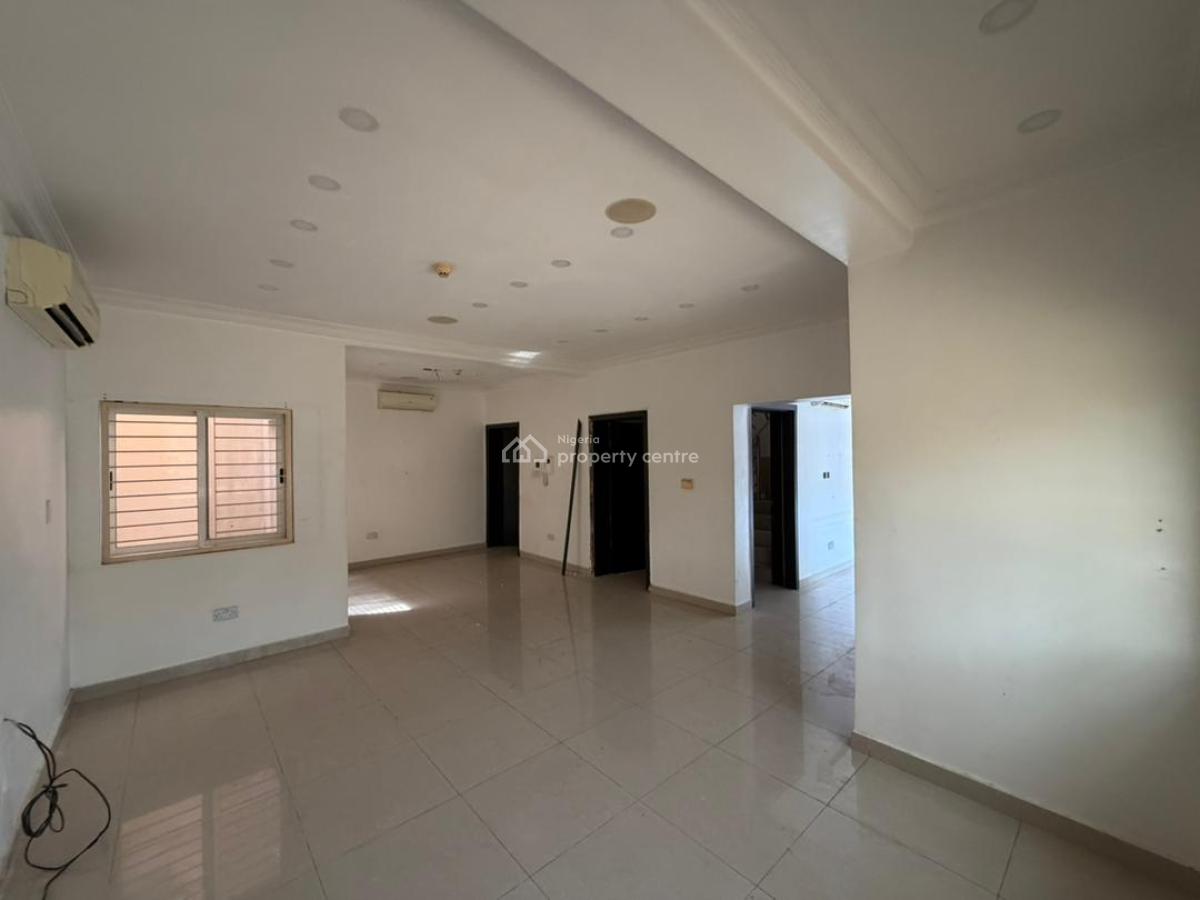 Standard 3 Bedroom, Asokoro District, Abuja, Terraced Duplex for Rent