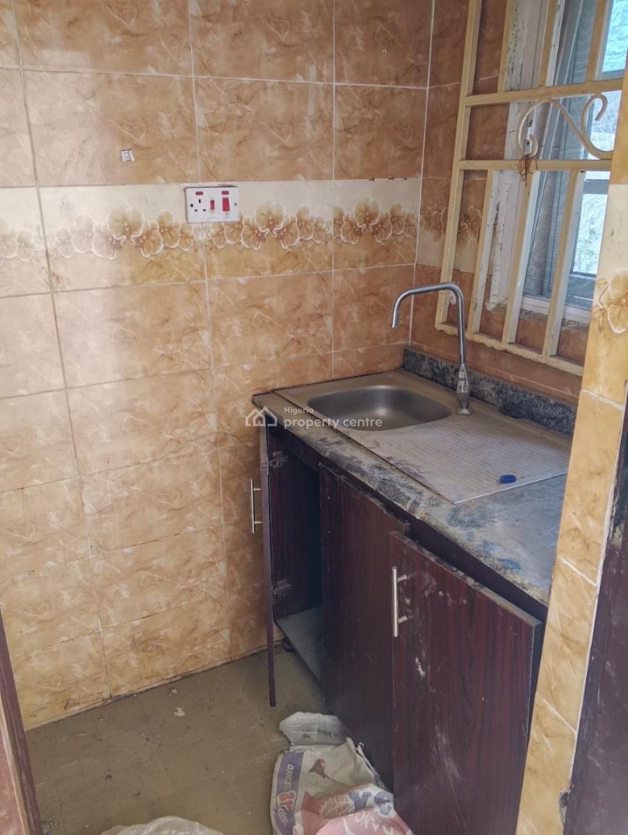 Self Contained, Gaduwa, Abuja, Self Contain (single Rooms) for Rent