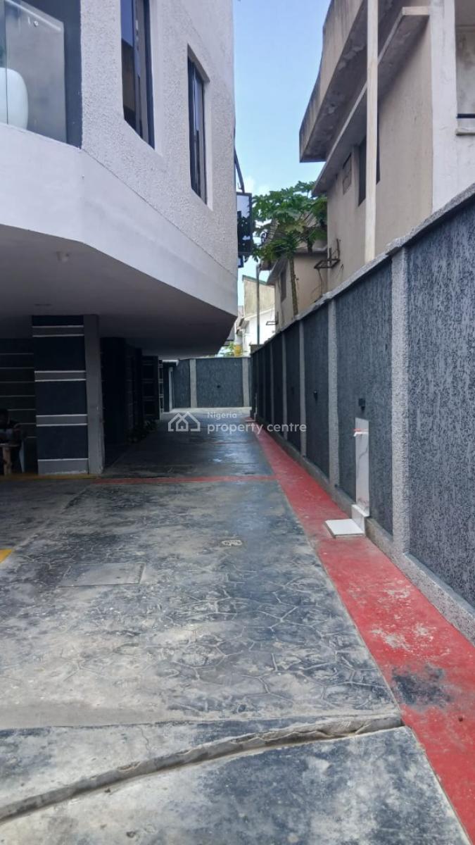 Furnished 2bedroom Apartment 1st Floor  in a Secured Estate, Victoria Island (vi), Lagos, Flat / Apartment for Rent