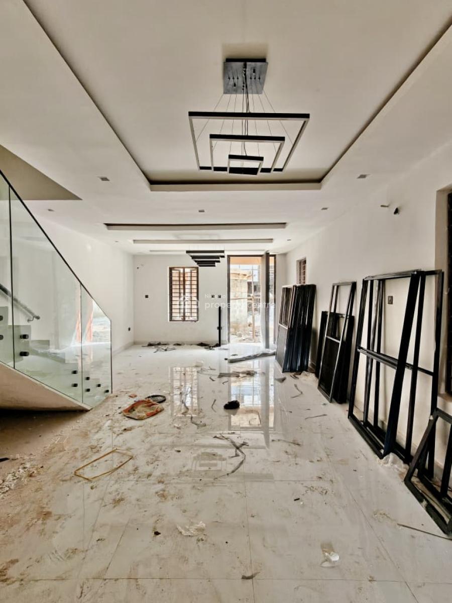 Contemporary 5-bedroom Semi-detached Duplex with Bq., Ikeja Gra, Ikeja, Lagos, Semi-detached Duplex for Sale