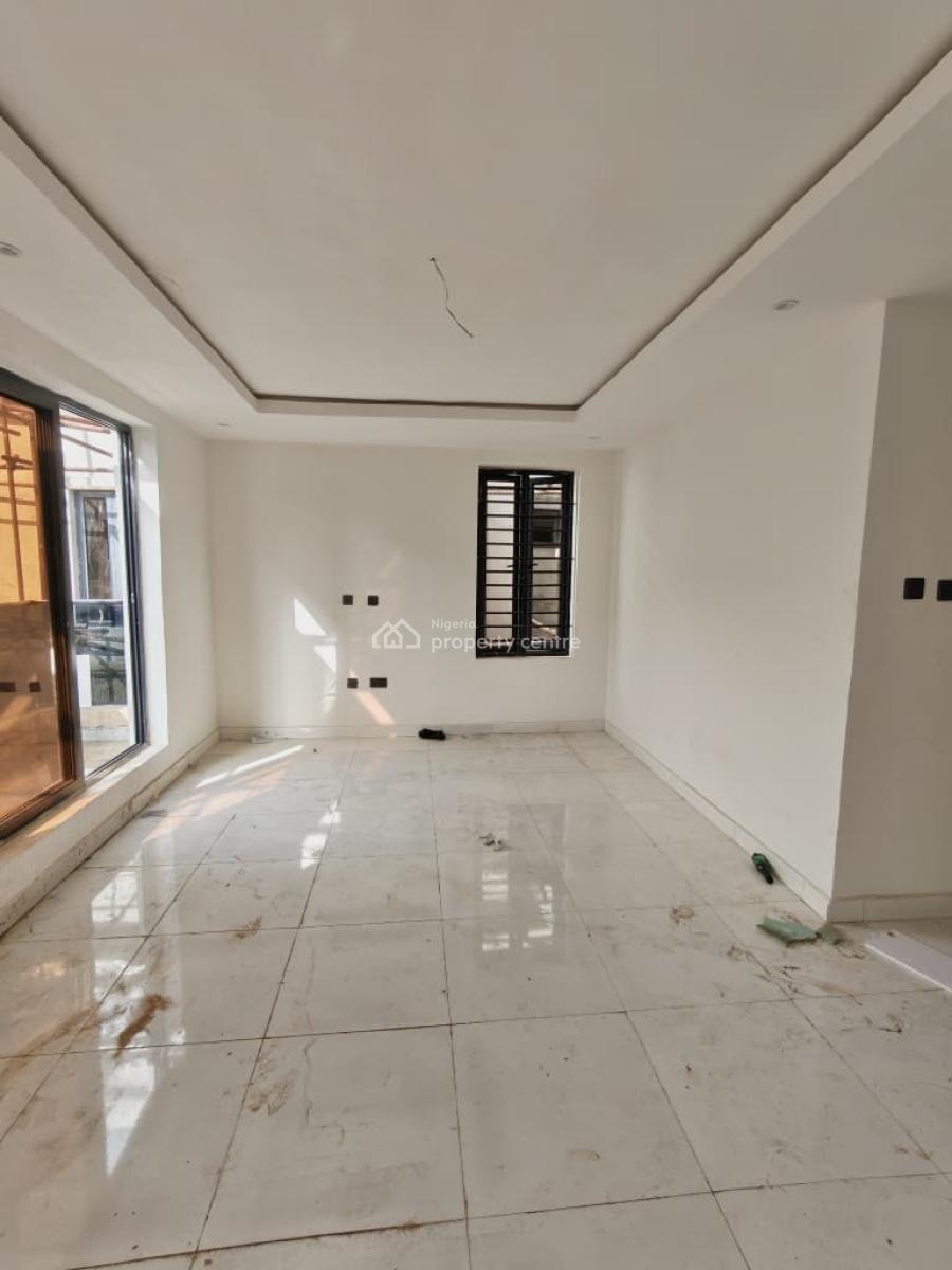 Contemporary 5-bedroom Semi-detached Duplex with Bq., Ikeja Gra, Ikeja, Lagos, Semi-detached Duplex for Sale