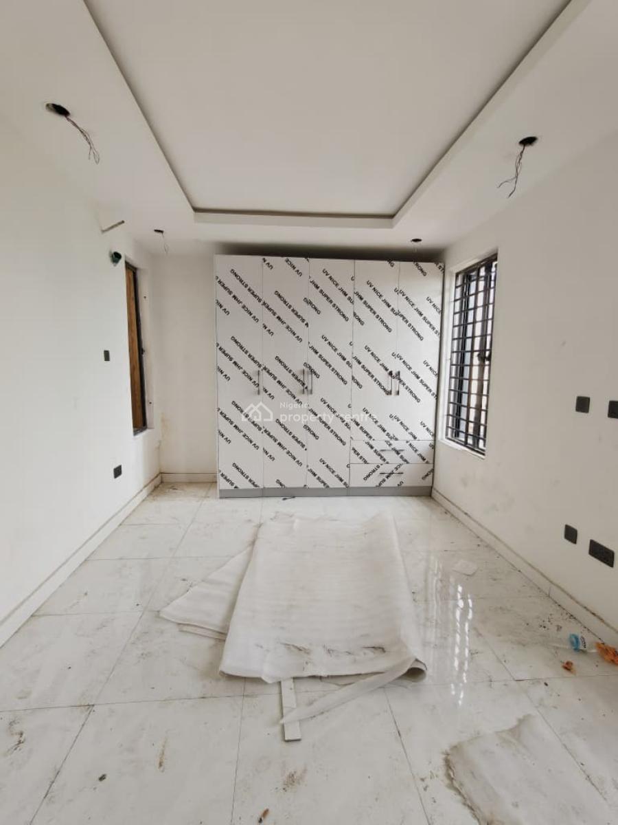Contemporary 5-bedroom Semi-detached Duplex with Bq., Ikeja Gra, Ikeja, Lagos, Semi-detached Duplex for Sale