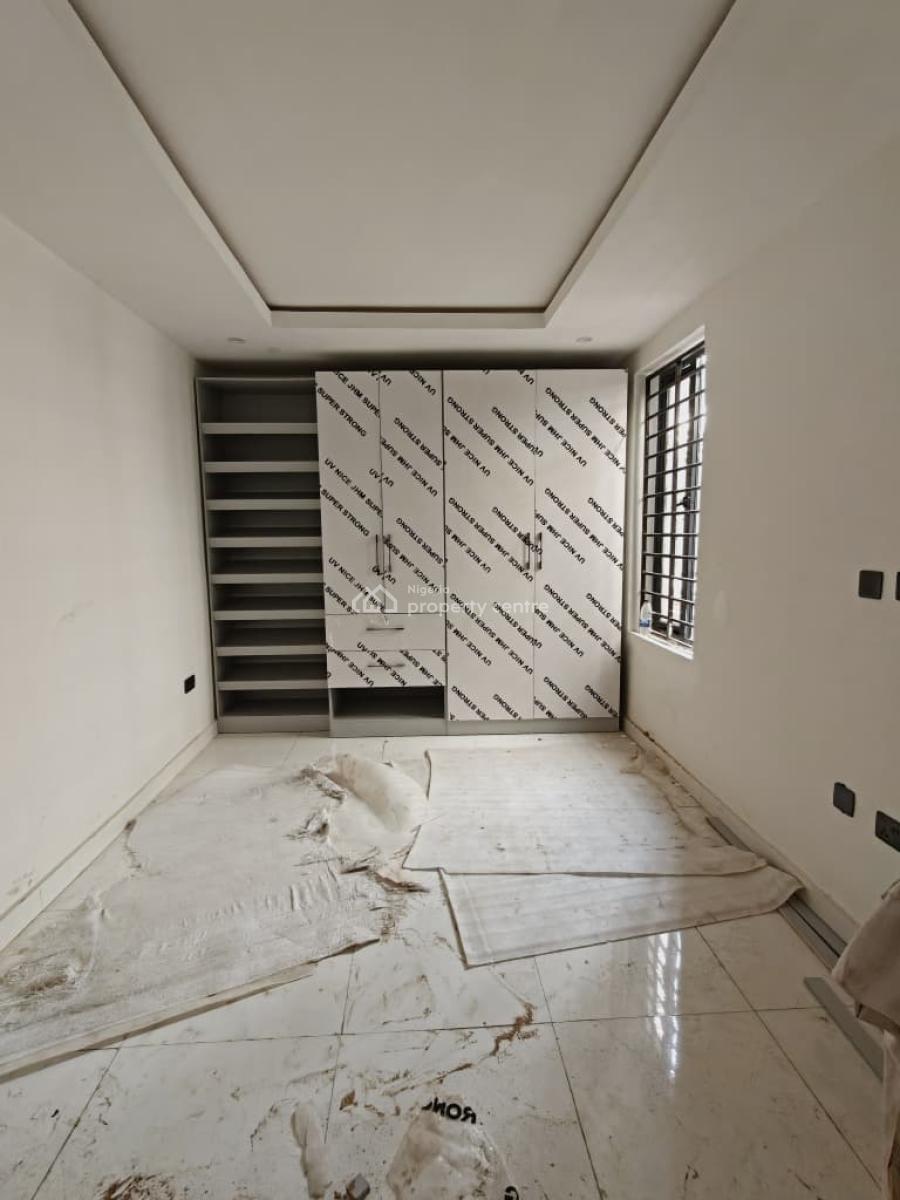 Contemporary 5-bedroom Semi-detached Duplex with Bq., Ikeja Gra, Ikeja, Lagos, Semi-detached Duplex for Sale